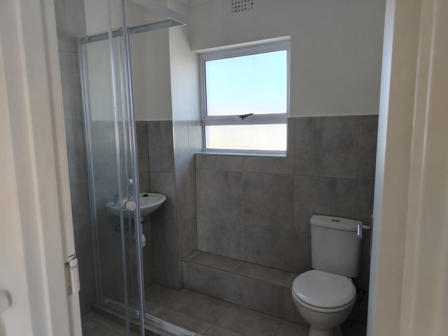 To Let 2 Bedroom Property for Rent in Highbury Western Cape